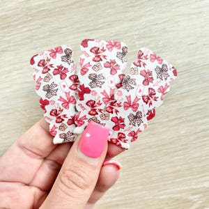 Valentine’s Bow Hair Clip | Bow | Valentines Day Hair | Barrette | Hair Clip | Hearts | Barrette and Clips |Toddler Hair Clips