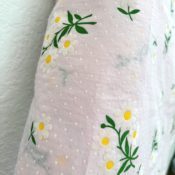 Flocked Daisy Fabric on Pink Cotton Lawn (Vintage Replica)