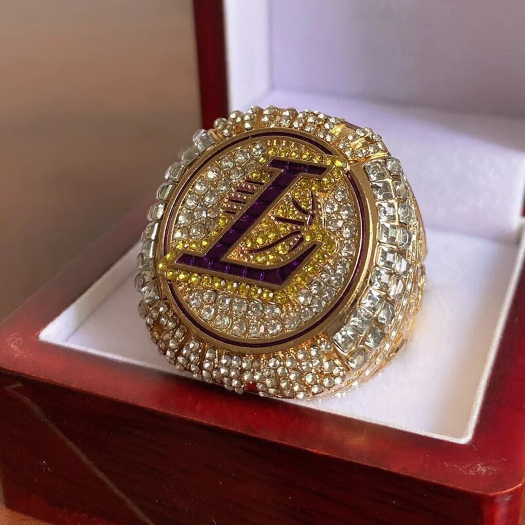 lebron james lakers ring