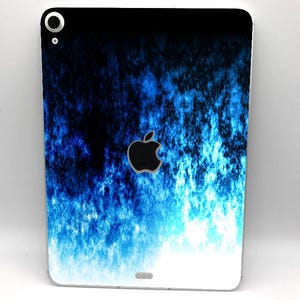 LidStyles Printed Tablet Skin Protector Decal Compatible with iPad Pro 4 11&quot; (A2072) (Wifi, Cell)