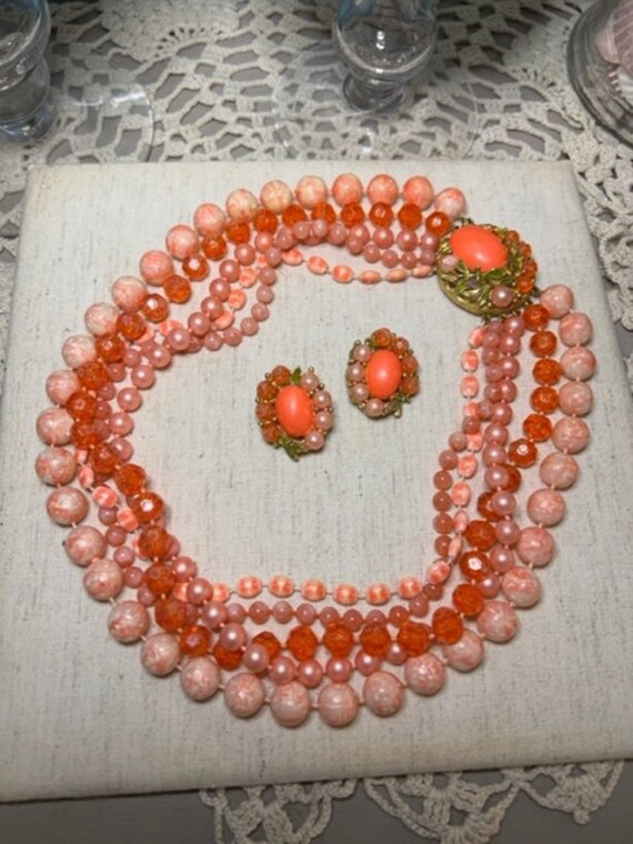 Vintage Beaded Orange/Orange Necklace Earrings - image 1