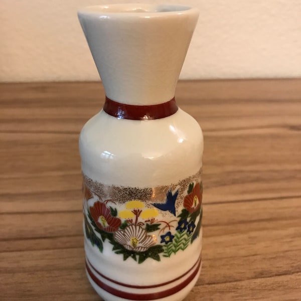 Antique Vintage Japanese Kutani Tokkuri Sake Bottle 1900’s Hand Painted Ceramic