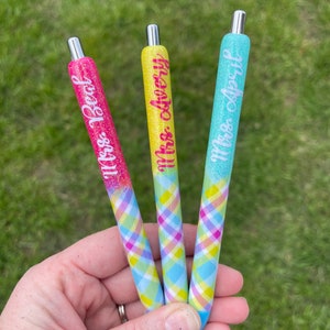 Spring Pastel Plaid Glitter Gel Pens || Refillable Personalized Gel Pen || Plaid Glitter Pens || Easter Glitters Pens || Spring Glitter Pens