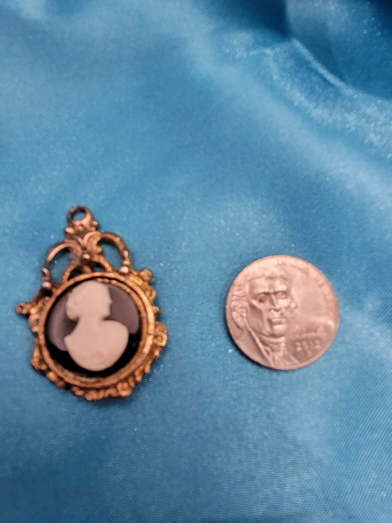 Cameo Pendant zdjęcie 2