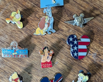 Official vintage Disney Pins,Buttons,Badges