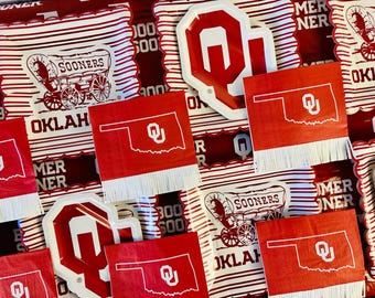 Oklahoma Sooners Party Supplies, Birthday, Graduation Decorations, Football Game University of Oklahoma Tableware (37 Pieces, Serves 12)