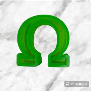 Griechischer Buchstabe Omega Mould Freshie Gießform für Aroma Perle, Ton, Zement, Seife Form für Kerzenwachs schmelzen, Ofen sicher Silikonform ca 10 x 10 x 2,5 cm tief