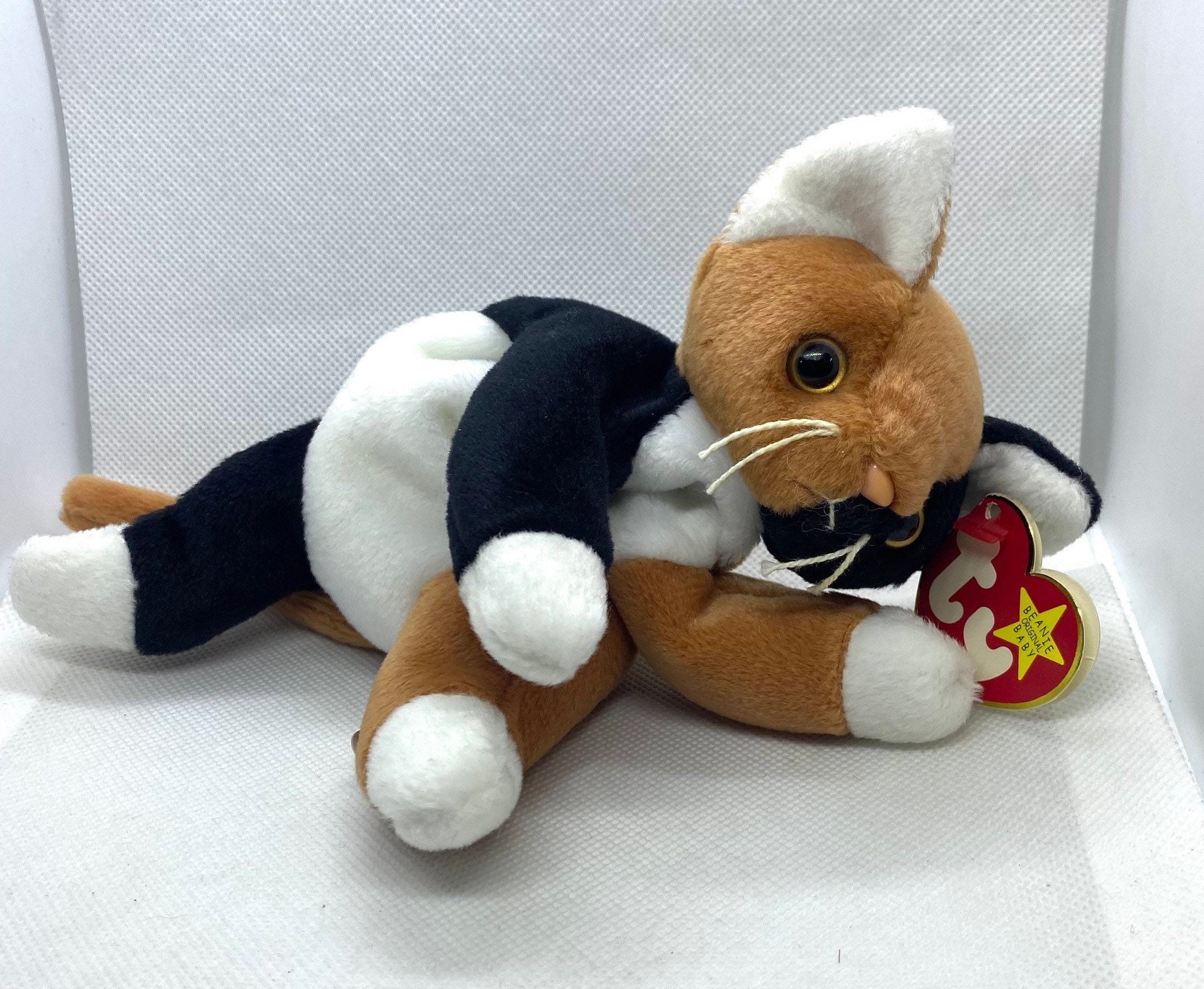 ULTRA RARE Chip Beanie Baby With ERRORS, Mispelled Jenuary, Retired