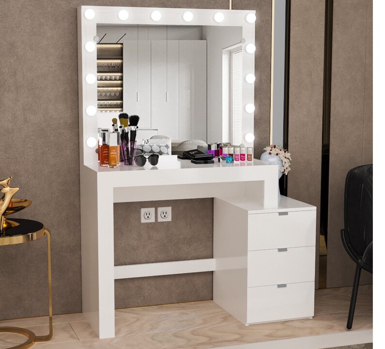 Lighted Makeup Vanity Mirror Etsy Canada