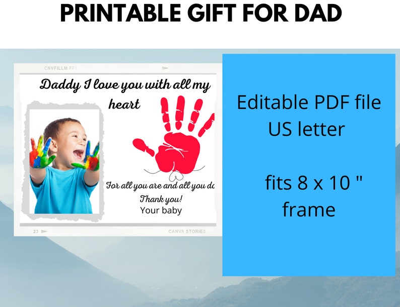 Puede incluir: Tarjeta imprimible para un padre con una huella de mano roja y una foto de un ni&ntilde;o con pintura colorida en las manos. La tarjeta dice "Pap&aacute; te quiero con todo mi coraz&oacute;n" y "Por todo lo que eres y todo lo que haces. &iexcl;Gracias! Tu beb&eacute;". La tarjeta es un archivo PDF editable que se ajusta a un marco de 20x25 cm.