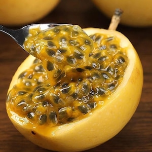 15+ Seeds | Golden Passion Fruit Seeds Sweet Granadilla Yellow Passion Fruit Exotic Tropical Vine Easy Grow Fragrant Flowers Delicious Fruit