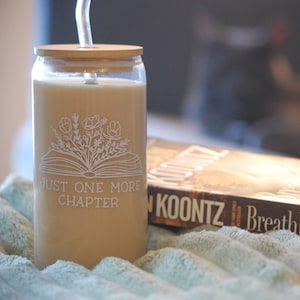 Just One More Chapter glass cup