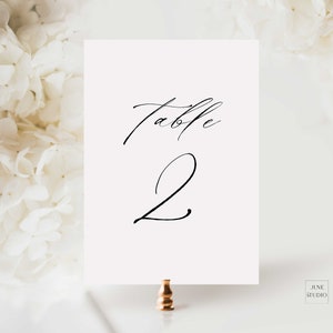 Modello di numero di tavolo di nozze elegante modificabile Numero di tavolo elegante di nozze Decorazioni per la tavola di nozze fai da te Calligrafia Matrimonio romantico Charlotte