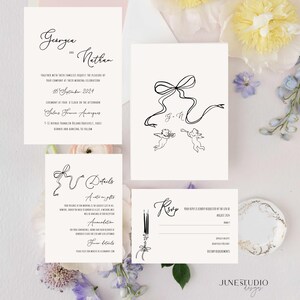 Modello di invito di nozze disegnato a mano con fiocco di cherubino retrò glamour, illustrazione di scarabocchio vintage, codice QR, carta RSVP, set di inviti di nozze