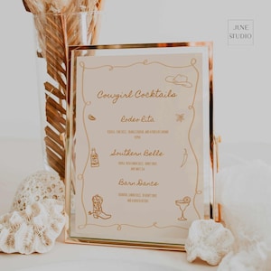 Modelo digital de placa de bar de coquetéis Cowgirl, tema de faroeste desenhado à mão, botas e espumante, último rodeio, despedida de solteira, menu de bar personalizável para impressão