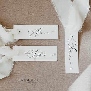 Schlanke Tischkarte Hochzeitsvorlage Moderne Schrift Dünne Namenskarte Druckbar Elegante Schlanke PlaceCard Tischsitzplatzkarte Bearbeitbar Corjl CH01