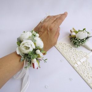 Corsage and Boutonniere Set, Prom Wrist Corsage, Greenery boutonniere, Bridesmaid corsage, Sage Green and White Boutonniere, Rustic Wedding