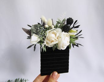 Black White Pocket boutonniere, Gothic Wedding, Black Flower prom boutonniere, Boutonniere for men, Groom pocket flowers, Halloween wedding
