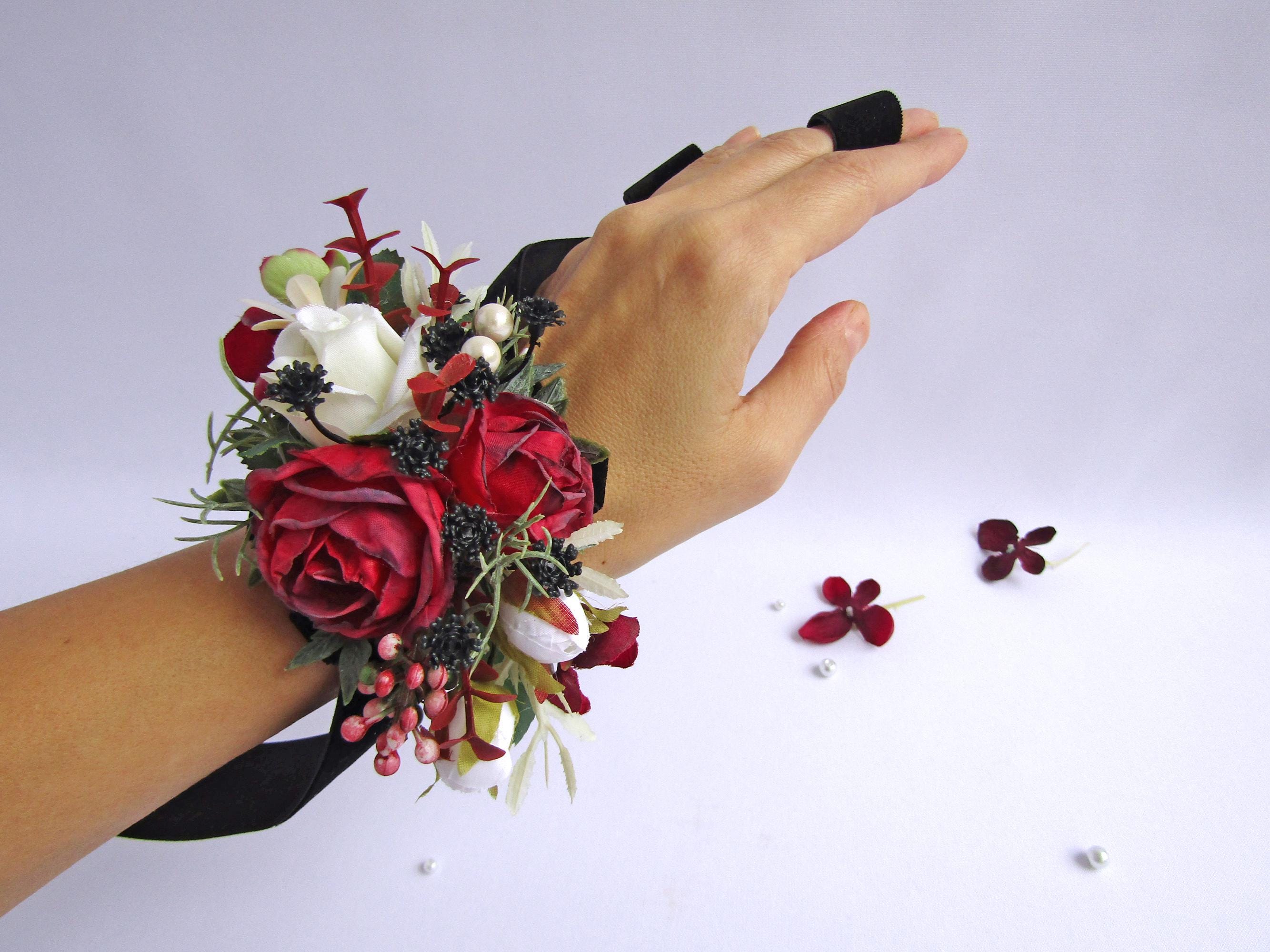 Buttonholes & Corsages