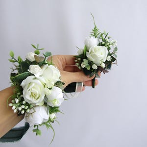 White green boutonniere and corsage set, prom wrist corsage with rose, Rustic boutonniere, Bridal wrist corsage, Groomsmen Flower buttonhole