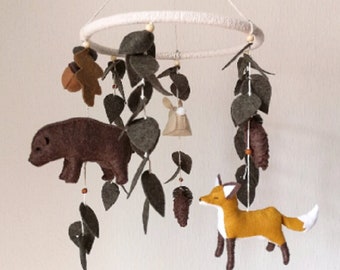 Baby mobile woodland