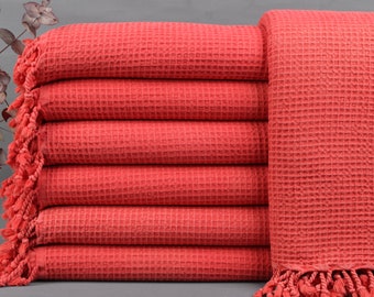 Manta de sofá, manta de picnic roja, cubrecama de gofre, funda de sofá de 67 x 91 pulgadas, cubrecama de diseño, cubrecama extragrande, manta de playa,