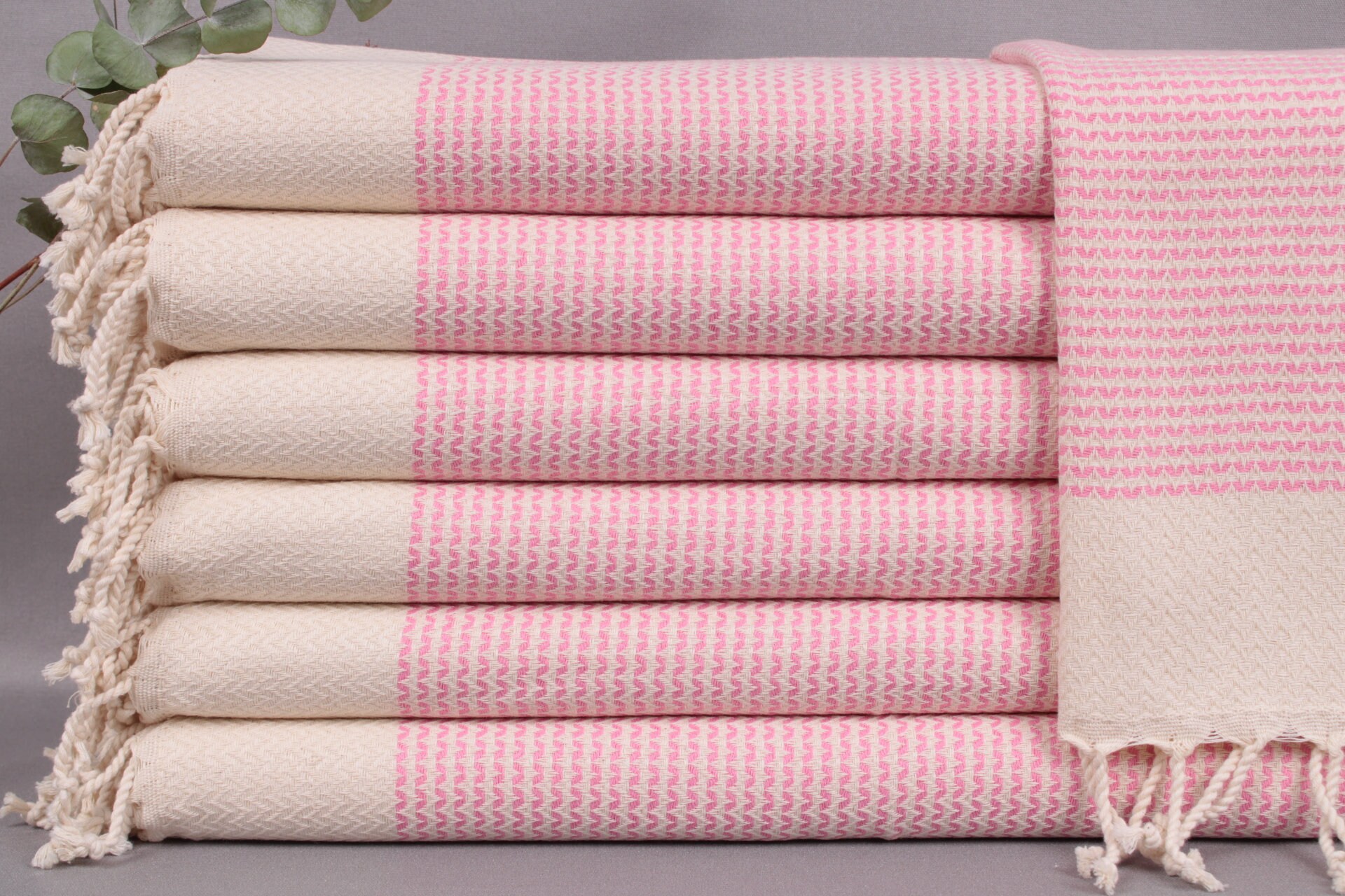 Pink decorative towels hotsell