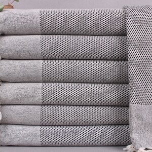 ゲストへのウェディングギフト、ブライズメイドギフト、ブラックタオル、幾何学模様タオル、40x71インチのバルクタオル、キャンプ用タオル、ターキータオル、