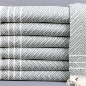 Home Decor Blanket, Wholesale Blankets, Diamond Green Blanket, 71x95 Inches Wedding Gift Blanket, Oversize Blanket, Picnic Blanket,