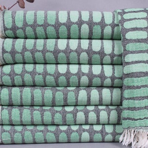 Toalha de banho turca, toalha personalizada, toalha verde escura, design assimétrico peshtemal, presente de despedida de solteira de 40 x 69 polegadas,