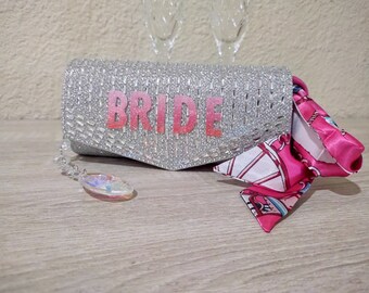 Braut Clutch, Brautpartygeschenk, Braut zu sein, Braut
