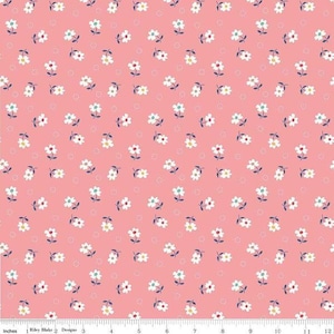 Farm Girl Vintage Daisy in Coral by Lori Holt for Riley Blake Designs - Premium Cotton Fabric - sold in 1/2 yard increments