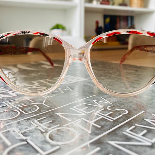 Original Yves Saint Laurent sunglass from the shops 80s