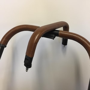Kinderwagen-Schiebegriffbezug + Sitzbarrierebezug in Sondergröße, Echtleder-Schnürversion