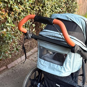 Funda de cuero para manija de empuje para cochecito Thule Urban Glide, versión con cordones de cuero genuino imagen 12