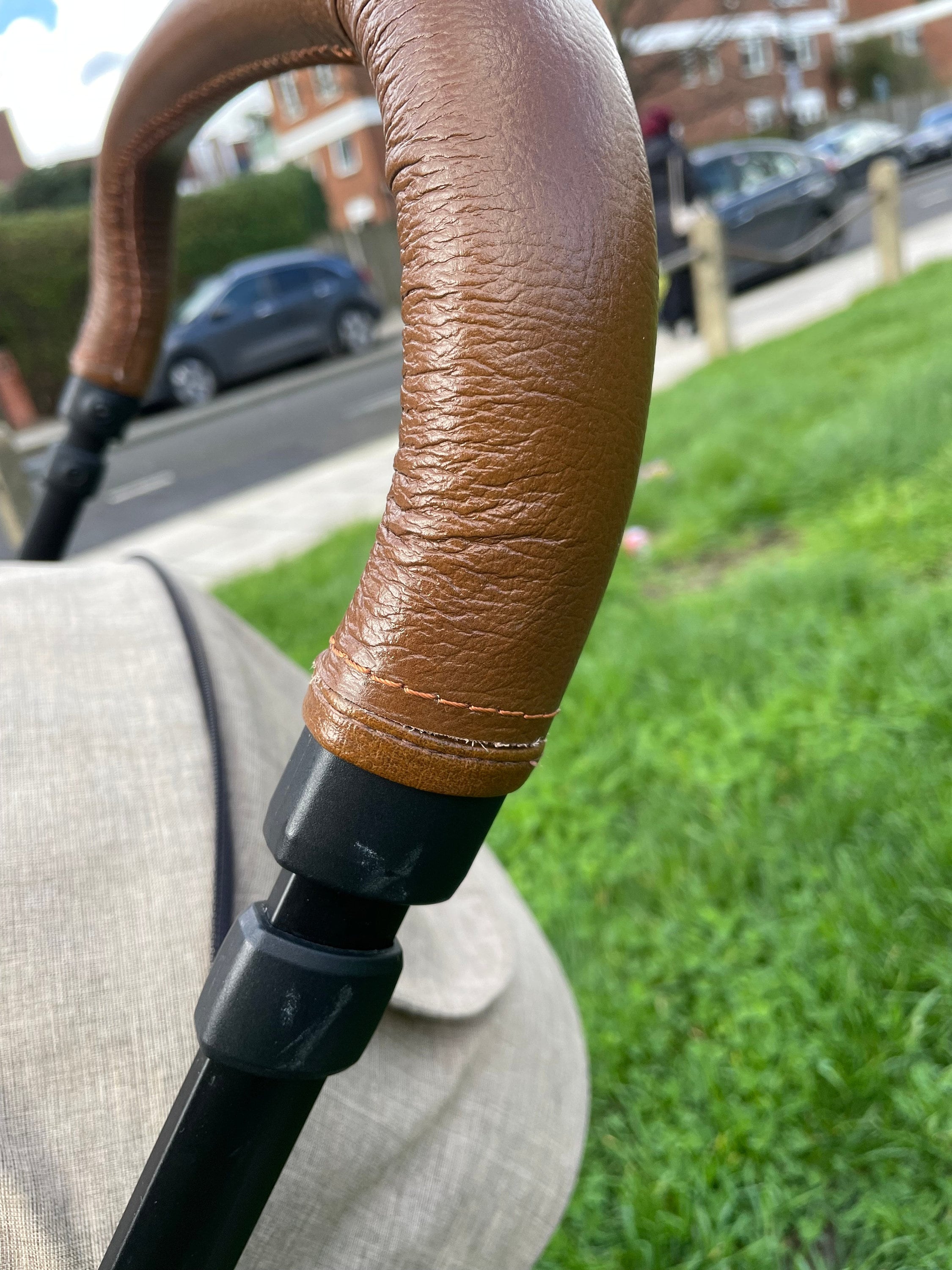 Housse de Poignée de Poussette Universelle Landau de Bébé Poignée PU en Cuir