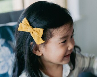 Mini Ivy Dotti Bow || Small Hair Bow || Baby Hair Bow || Hair Bow Clip || Pastel Color Hair Clip || Linen Hair Bow