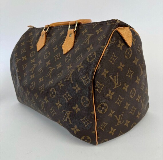 Louis Vuitton VINTAGE SPEEDY 35 Monogrammed Handbag Gem