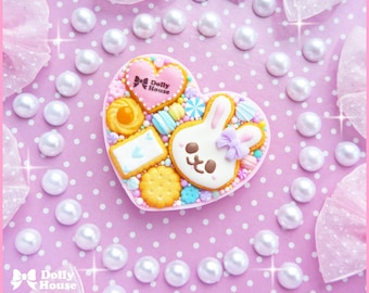 Kawaii Heart Phone Grip by Dolly House