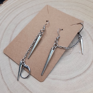 Punk Spike Anti Loss Ear Plug Earrings, Earring chain for air pods, loop earplug earrings, preppy punk earrings, festival earbud holder,