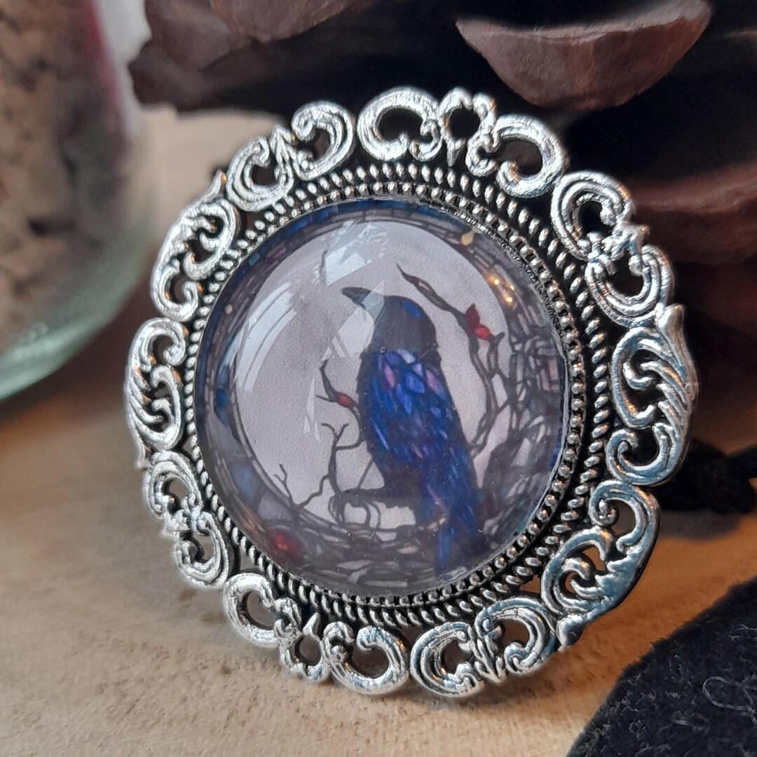 Broche Fantaisie Lune Avec Cabochon Turquoise - Doré Et Verre - Bijou Vintage Porté