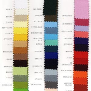 Puede incluir: Una carta de colores con 43 muestras de tela, cada una etiquetada con un número y un nombre de color. Las muestras están dispuestas en columnas, con los números aumentando de izquierda a derecha. Los colores incluyen blanco, marfil, beige, amarillo claro, limón, amarillo, oro, mostaza, topo, marrón, lima, salvia, aguacate, verde manzana, verde kelly, verde oscuro, oliva, azul claro, azul acero, turquesa, azul Tiffany, azul teal, azul real, azul marino, azul oscuro, plata, gris, carbón, melocotón, rosa claro, rosa medio, rosa fuerte, lavanda, coral, morado, ciruela, rojo, arándano, burdeos, naranja, naranja quemado, óxido y negro.