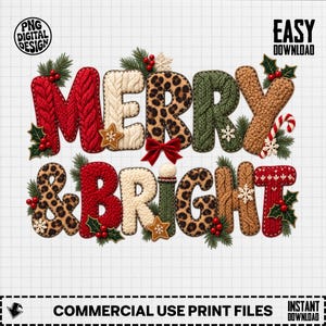Può includere: Un design grafico digitale con il testo Merry & Bright. Le lettere presentano texture come maglia a trecce rossa, crema e verde, stampa leopardata e maglia beige, decorate con agrifoglio, bacche e fiocchi di neve su sfondo a quadretti.