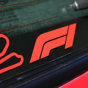フォーミュラ ワン レーシング ステッカー、2 枚買うと 1 枚無料! F1 グランプリ デカール