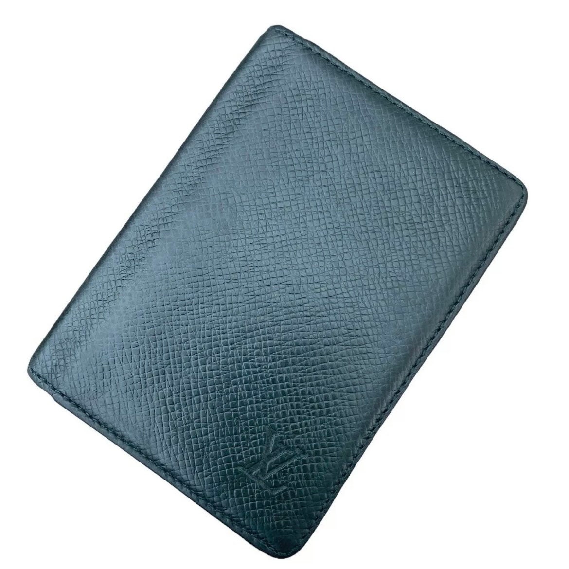 LOUIS VUITTON Green Brazza Taiga Leather Checkbook Wallet - The Purse Ladies