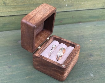 Rustic wedding double ring box, engagement ring box, ring box proposal, ring bearer proposal box, engagement ring box, rustic wooden box