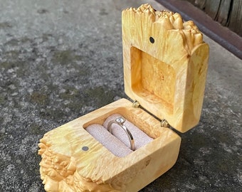 Engagement ring box, proposal ring box, ring holder, ring bearer, mens ring box, single ring box, small ring box