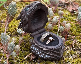 Dragon ring box, custom fantasy wedding prop, handpainted epoxy resin ring holder