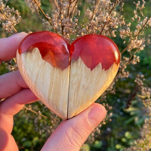 Scatola unica per anello da sposo, scatola per anello a forma di cuore, scatola per anello incisa, scatola per anello da proposta, scatola per un anello, scatola per gioielli rossa, scatola per anello rustica personalizzata