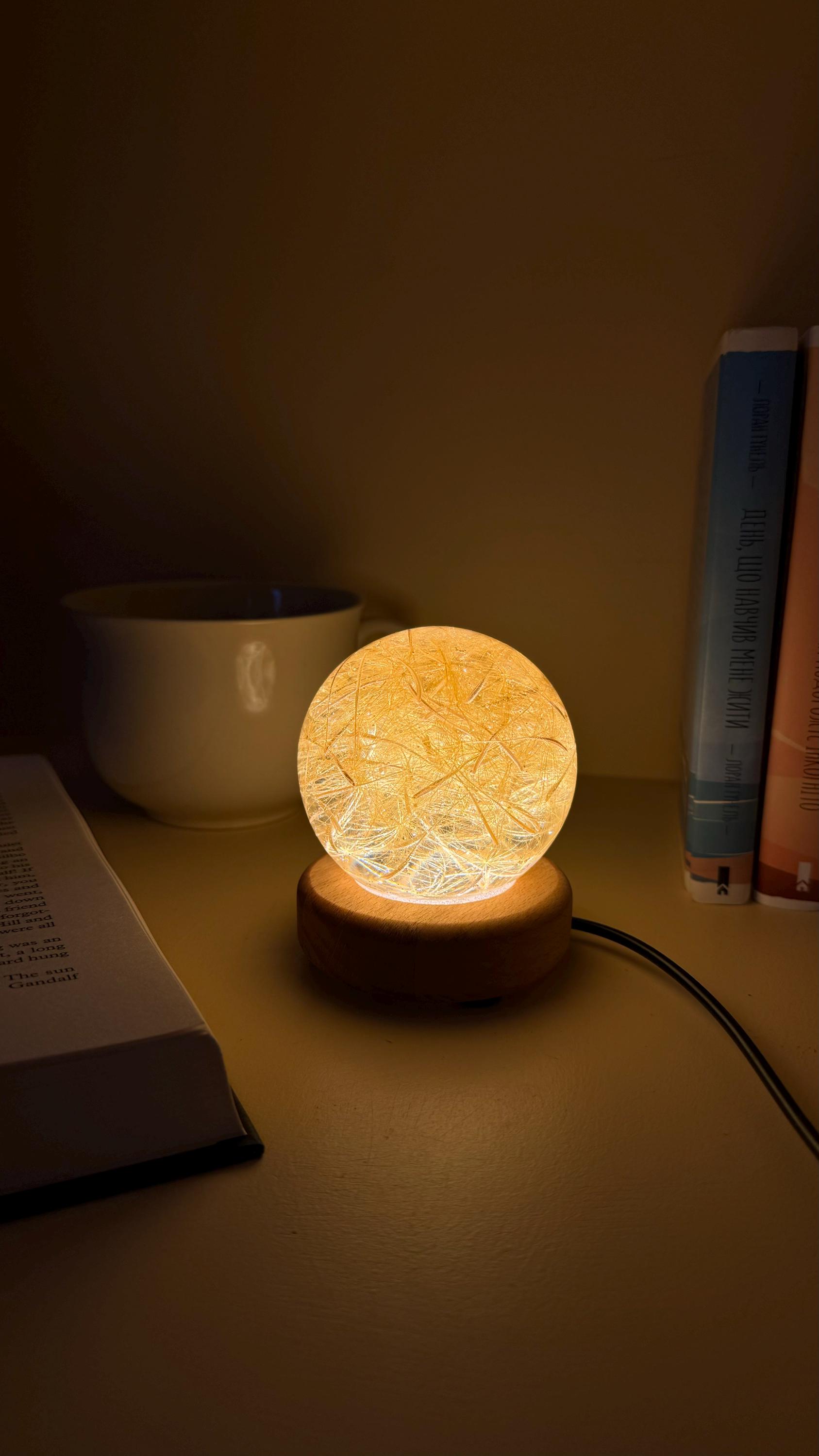 Epoxy desk lamp with flower, yellow epoxy resin lamp, custom nursery night light, handmade epoxy lamp, christmas gift, black friday sale